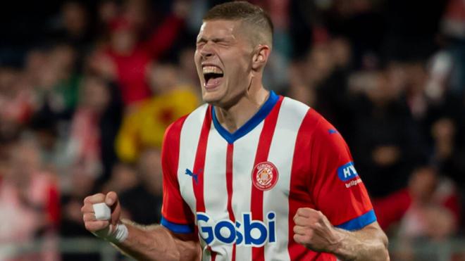 Artem Dovbyk celebrando un gol con el Girona (Cordon Press)