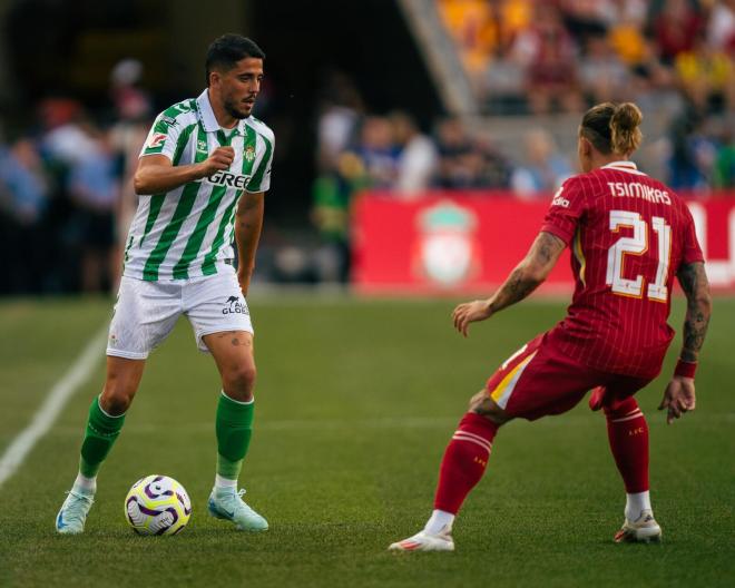 Pablo Fornals, ante el Liverpool (Foto: RBB)