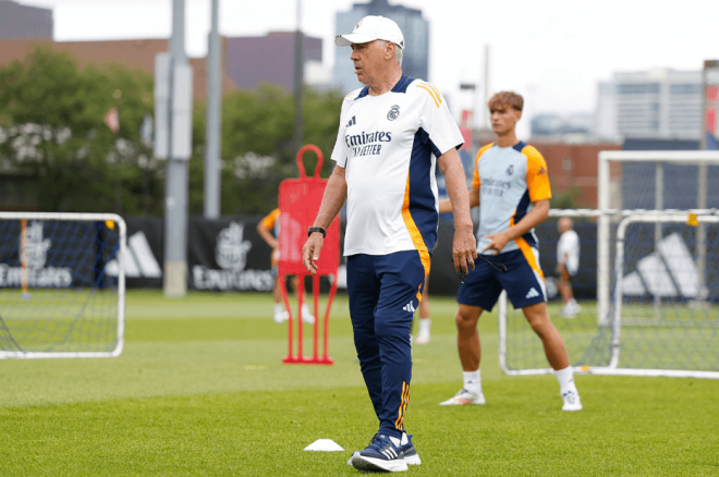 Carlo Ancelotti, en una sesión del Real Madrid (Foto: RM).