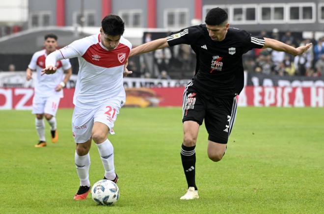 El Argentinos Juniors cayó ante el Deportivo Riestra.