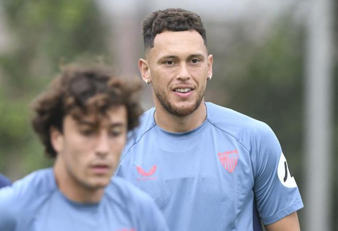 Ocampos, en el entrenamiento (Foto: Kiko Hurtado)