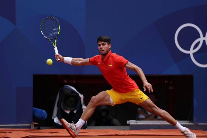 Carlos Alcaraz, en los octavos de los Juegos Olímpicos (Foto: EFE).