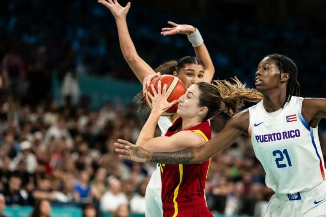 Lance del partido España-Puerto Rico de París 2024 (Foto: EFE).