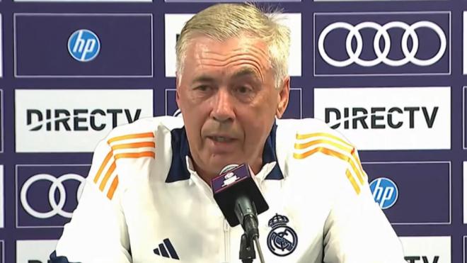 Carlo Ancelotti en rueda de prensa desde la gira de pretemporada (Redes Sociales)