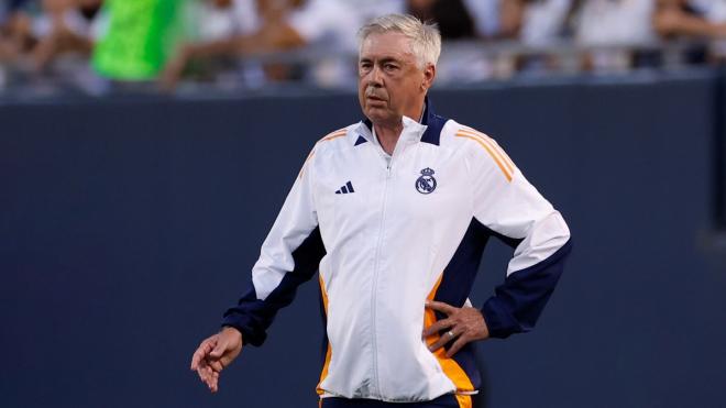 Carlo Ancelotti, en el Milan-Real Madrid de pretemporada (Foto: RM).