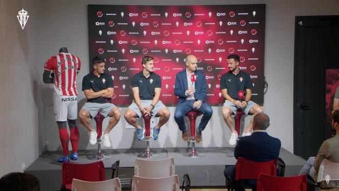 Olaetxea, Eric Curbelo, David Guerra y Jesús Bernal ante los medios (Foto: RSG).