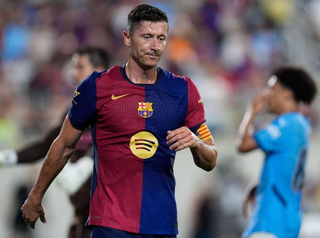 Robert Lewandowski, durante el Barcelona-Manchester City (Foto: Cordon Press).