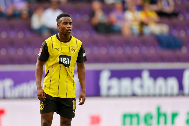 Moukoko, con el Borussia Dortmund (Foto: Cordon Press).