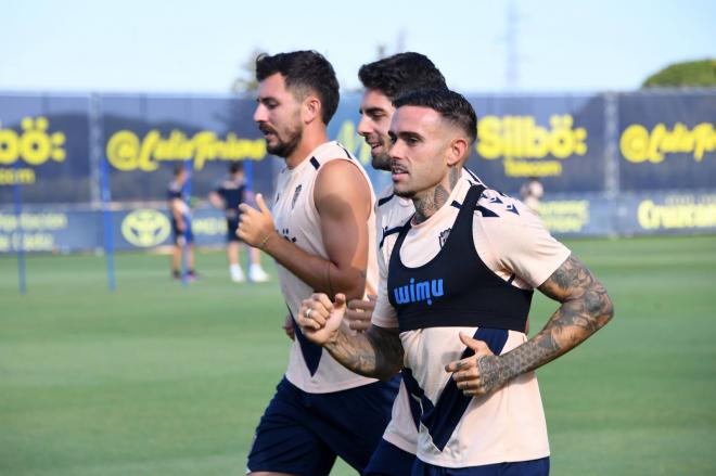 Roger, en el entrenamiento de este viernes (Foto: Cádiz CF).