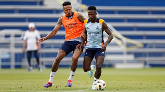 Eder Militao y Vinícius, en una sesión del Real Madrid (Foto: RM).