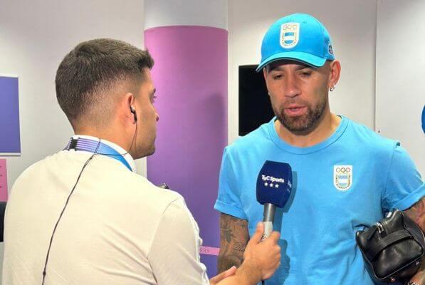 Otamendi, hablando en zona mixta.