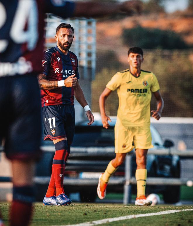 Morales estrenó su cuenta goleadora de pretemporada con el provisional 2-2 (Foto: LUD).