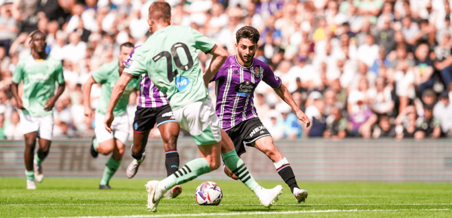 Raúl Moro, ante el Derby County (Foto: Real Valladolid).