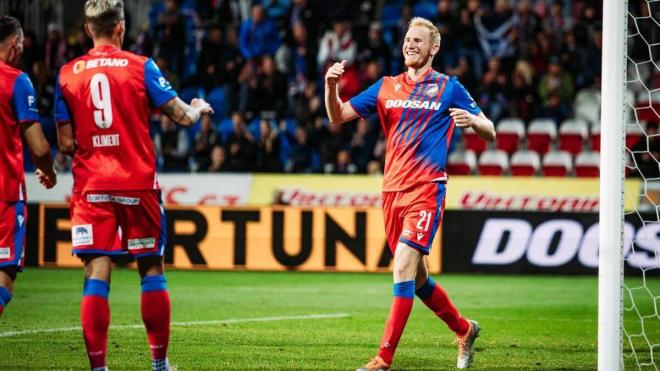 El Victoria Plzen, celebrando un gol (Foto: EFE)