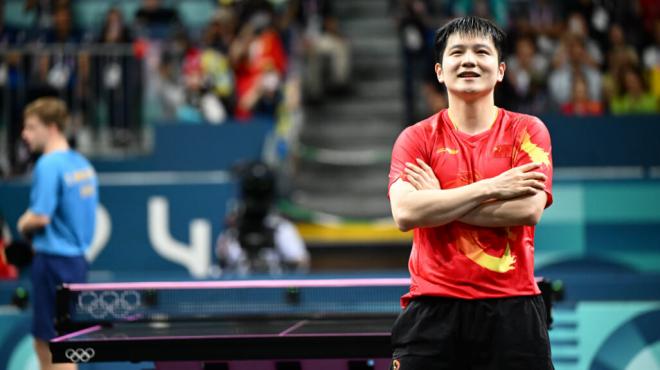 Fan Zhendong, celebrando su victoria (RR.SS)