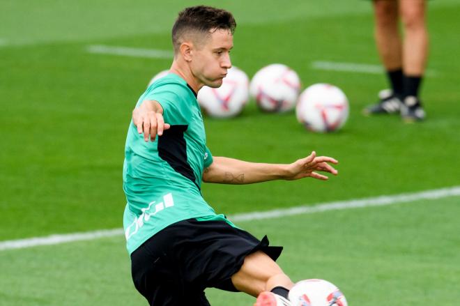 Golpeo de Ander Herrera en Lezama (Foto: Athletic Club).