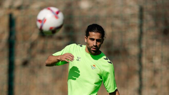 Ricardo Rodríguez, en su primer entrenamiento con el Betis (Foto: RBB).