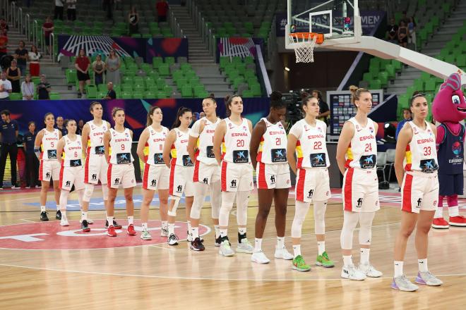 Lola Pendade, única jugadora negra de la Selección Española de Baloncesto (Cordon Press)