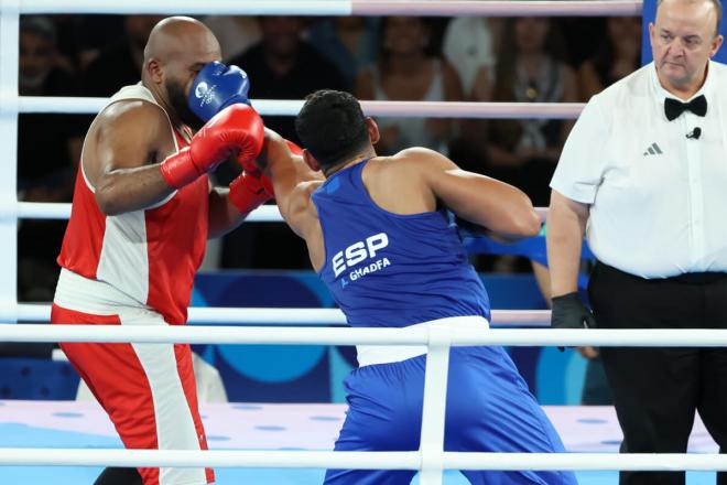 Ayoub Ghadfa, en su combate de semis en París 2024 (Foto: EFE).