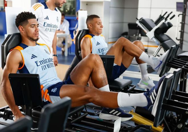 Jude Bellingham y Kylian Mbappé, en un entrenamiento con el Real Madrid (Foto: RMCF).