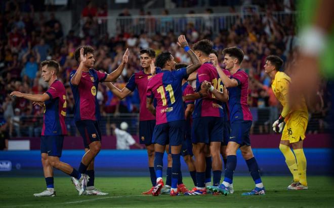 Los jugadores del Barcelona celebran un gol en pretemporada (Foto: FCB).