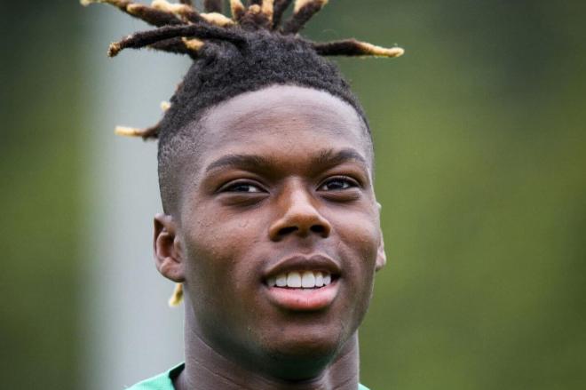 Nico Williams, contento de nuevo en Lezama (Foto: Athletic Club).