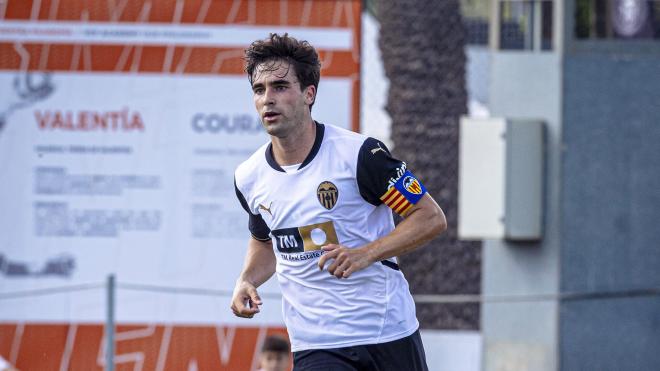 Pedro Alemañ, con el VCF Mestalla (Foto: Valencia CF).