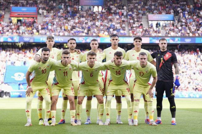 Los jugadores de España celebran un gol ante Francia en la final de los Juegos (Foto: Cordon Press