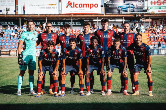 El once que presentó el Levante UD ante el Real Zaragoza en Teruel (Foto: LUD)