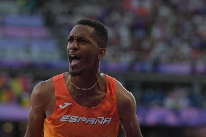 Jordan Díaz celebra un salto en la final de los Juegos Olímpicos de París 2024 (Foto: EFE).