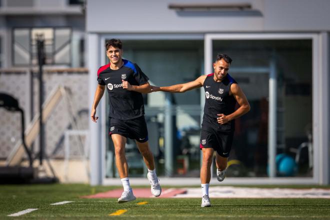 Pau Cubarsí y Eric García, en una sesión con el Barcelona (Foto: FCB).