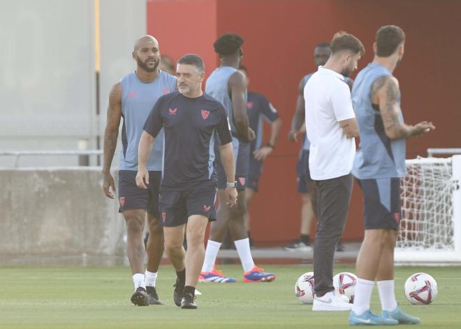 García Pimienta y Marcao, en el entrenamiento de este lunes (Foto: Kiko Hurtado).