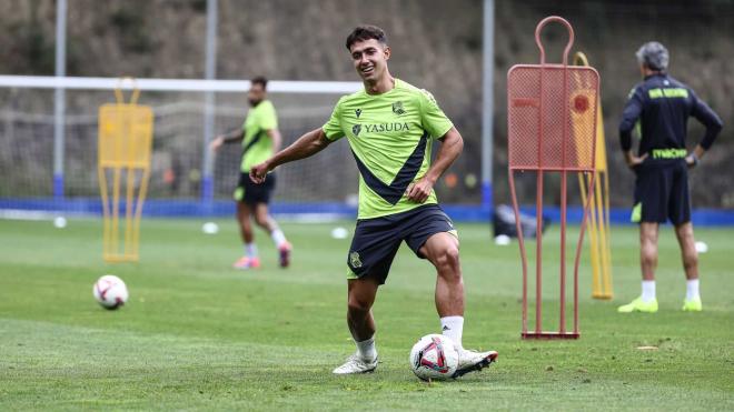 Martin Zubimendi en el entrenamiento en Zubieta de este lunes (Foto: Real Sociedad).