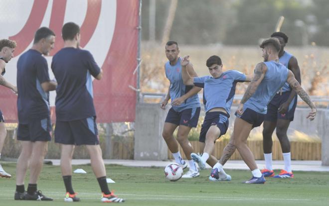 Juanlu, en el entrenamiento de este lunes (Foto: Kiko Hurtado).