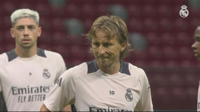 Modric, preocupado.