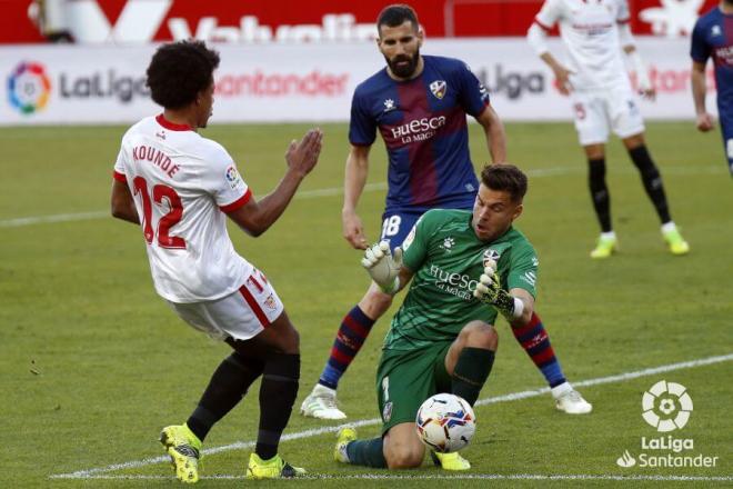 Álvaro Fernández, ante el Sevilla (Foto: LALIGA).