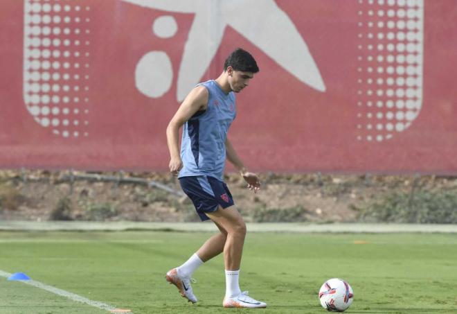 Juanlu, en el entrenamiento de este martes (Foto: Kiko Hurtado).