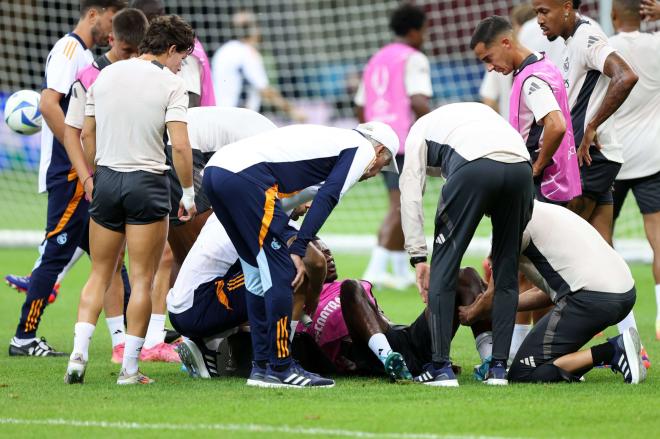 Eduardo Camavinga, lesionado en la sesión previa de la Supercopa (Foto: Cordon Press).