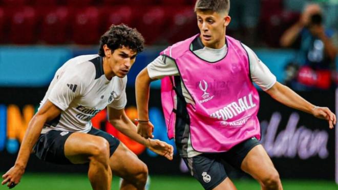 Jesús Vallejo y Arda Guler en un entrenamiento del Real Madrid (Foto: redes sociales)