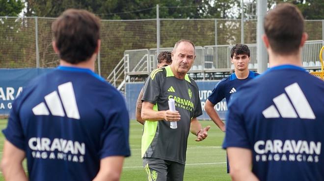 Víctor Fernández, en pretemporada (Foto: Real Zaragoza).