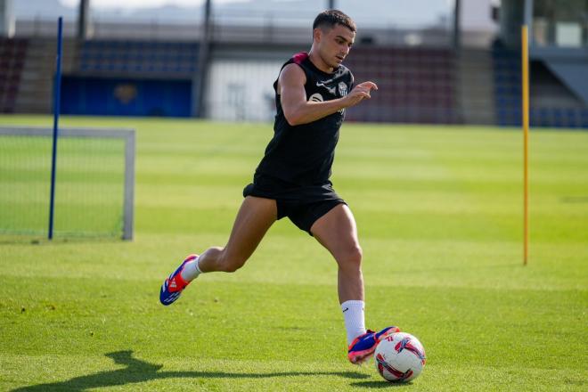 Pedri, en una sesión del Barcelona (Foto: FCB).