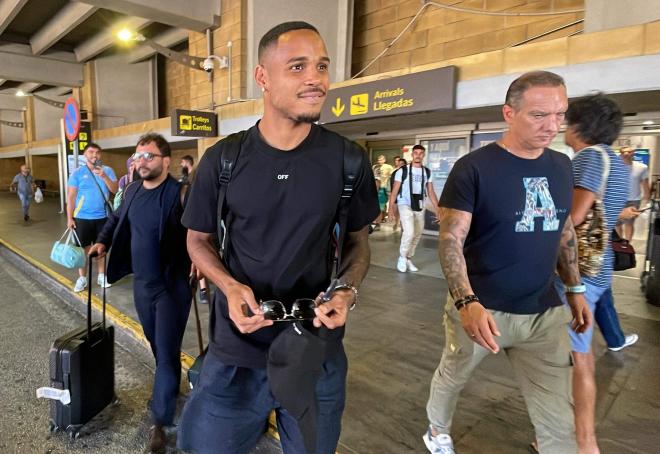 Natan, a su llegada a Sevilla (Foto: Kiko Hurtado).