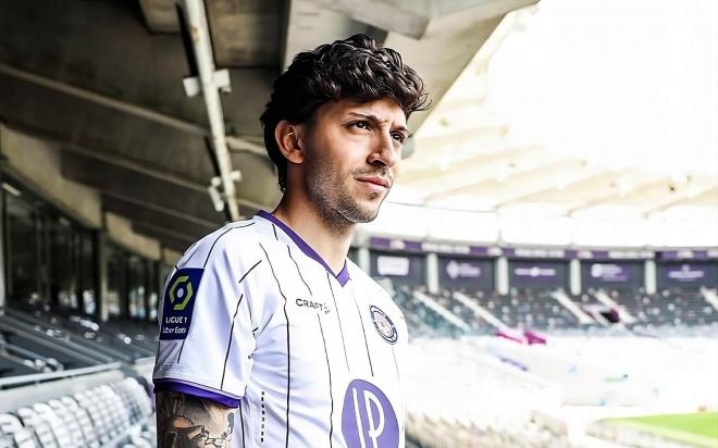 César Gelabert, con el Toulouse (Foto: Toulouse FC).