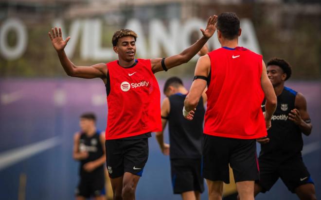 Lamine Yamal, en una sesión del Barcelona (Foto: FCB).