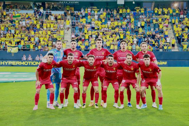 El once titular del Real Zaragoza en la primera jornada (Foto: Cristo García).