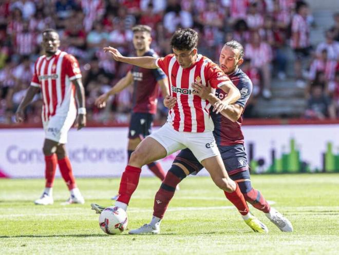 Kochorashvili marcó el 0-2. jugó todo el partido y dio una demostración de entrega y sacrificio (Foto: LUD).