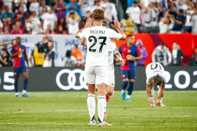 Nico Paz, en un partido de pretemporada del Real Madrid (FOTO: Cordón Press).