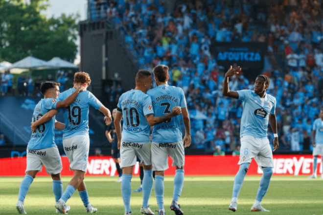 El Celta celebra un gol ante el Alavés (Foto: LaLiga).