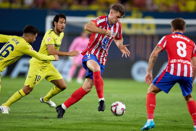 Alexander Sorloth y Dani Parejo en la primera jornada de LALIGA (Foto: Cordon Press)