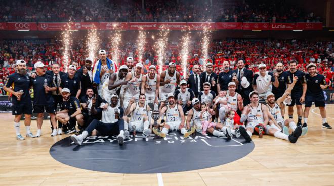 El Real Madrid, tras ganar la Liga Endesa (@RMBaloncesto)